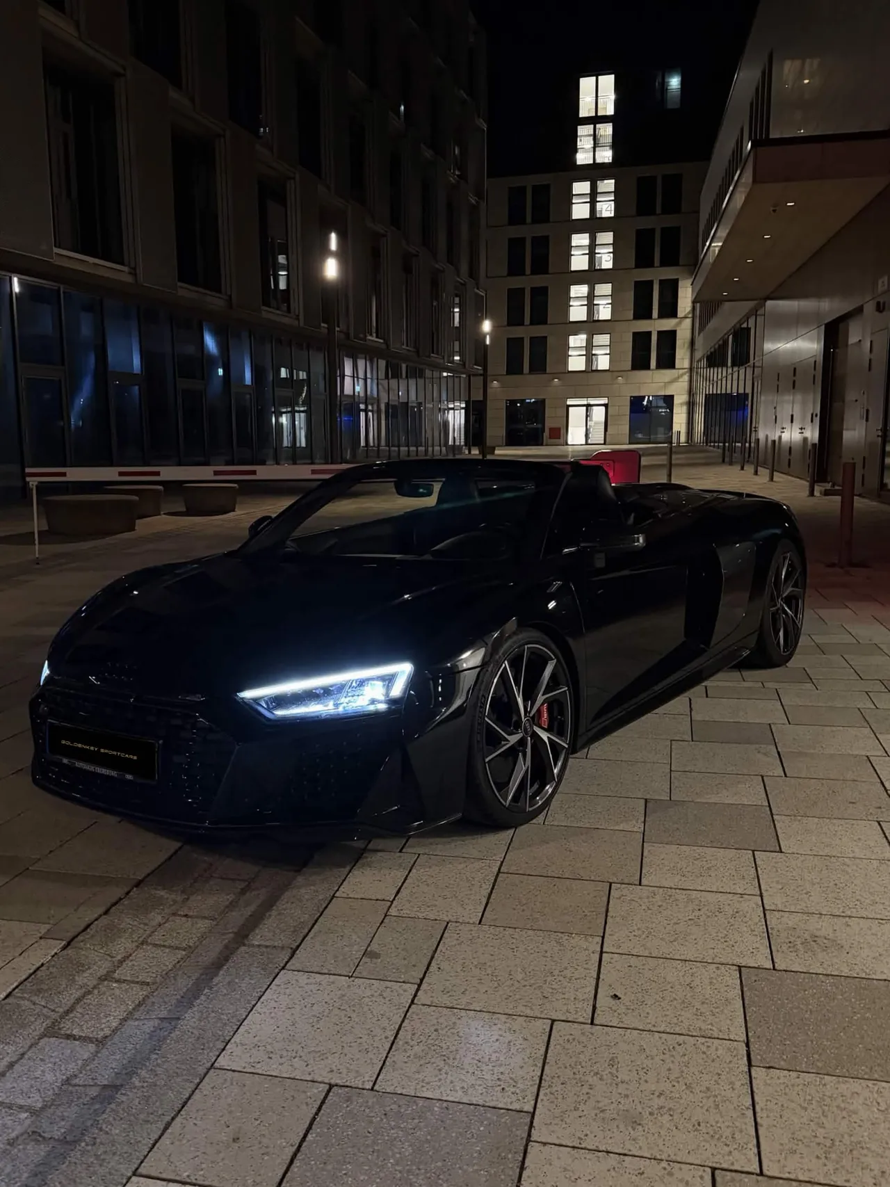 Rent a Audi R8 Spyder in Munich