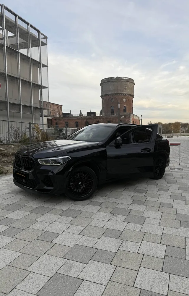 Rent a BMW X6 M Competition in Munich