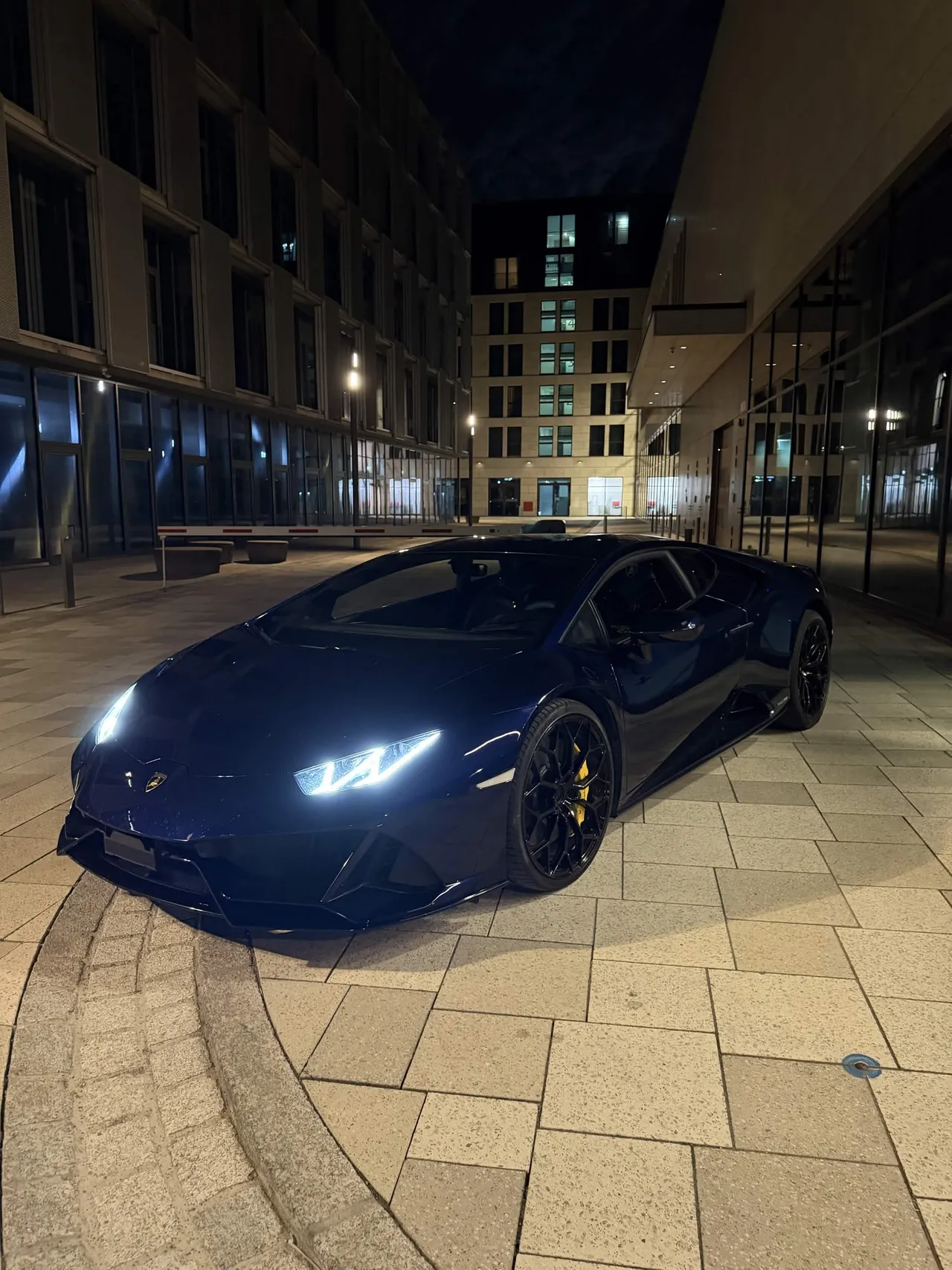 Rent a Lamborghini Huracán EVO in Munich